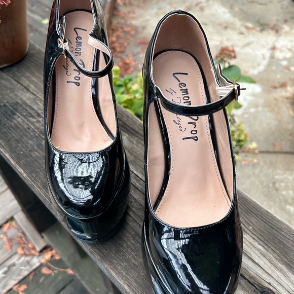 Lemon Drop by Privleged, Mary Jane style, Patent Platform. - Picture 2 of 6